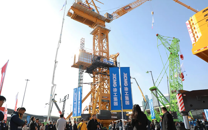 bauma CHINA 2024丨pp电子塔式起重机、智能施工升降机火热亮相