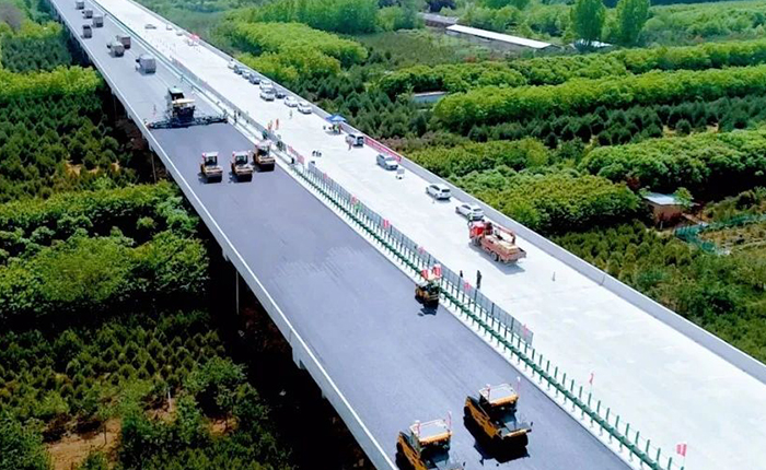 pp电子XD135TC解决西安绕城高速施工难题