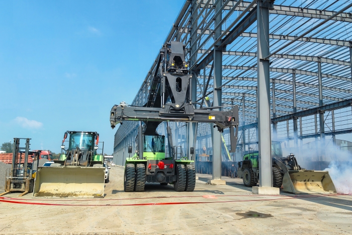 协同致胜，pp电子“绿色舰队”开启多元物流新篇章