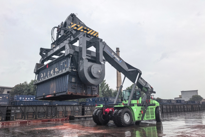 pp电子方案再获肯定：铁路专线的绿色智慧升级之路