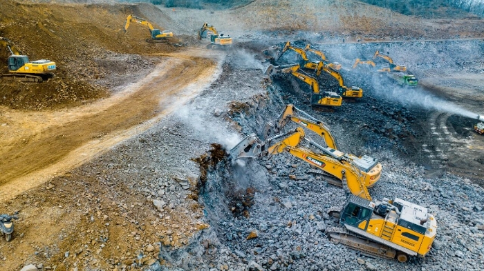 pp电子金打出组合拳，硬岩场平施工效率倍增